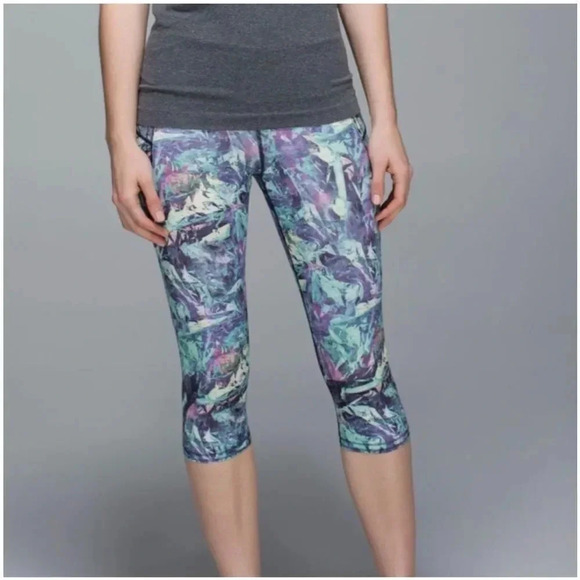 Lululemon Run Capri Leggings 4 Multicolor Cropped Mid Rise Stretch Zip Pocket - Picture 1 of 7
